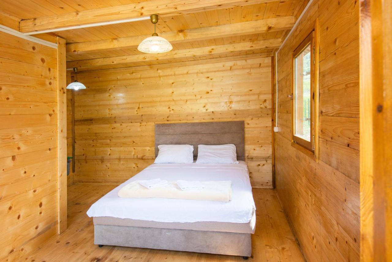 Lovcen Mountain Cottages Njegusi Екстериор снимка