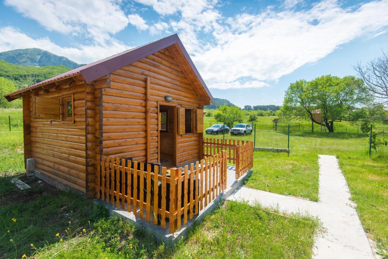Lovcen Mountain Cottages Njegusi Екстериор снимка