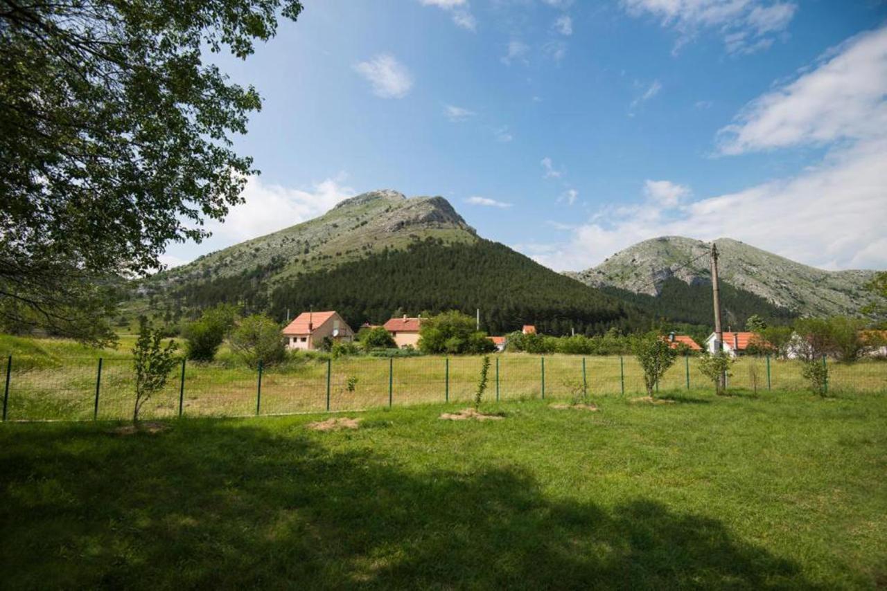 Lovcen Mountain Cottages Njegusi Екстериор снимка